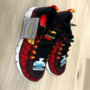 Brand New Skechers Kids Equalizer 2.0 Perfect Game Sneaker Size 10.5